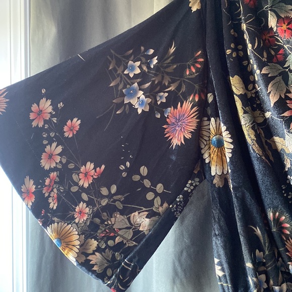 Zara Velvet Kimono Bodysuit - Picture 4 of 5